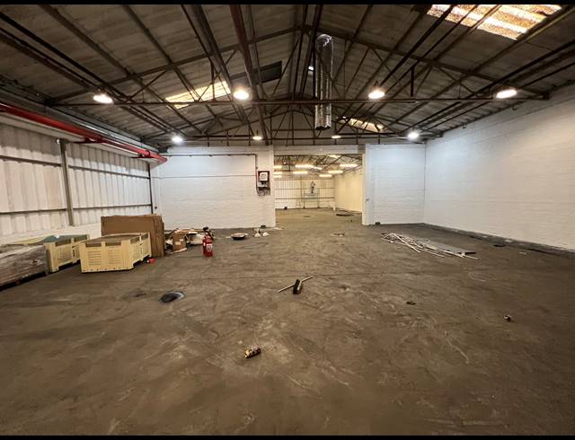 2,805M² WAREHOUSE TO LET IN BELLVILLE SOUTH